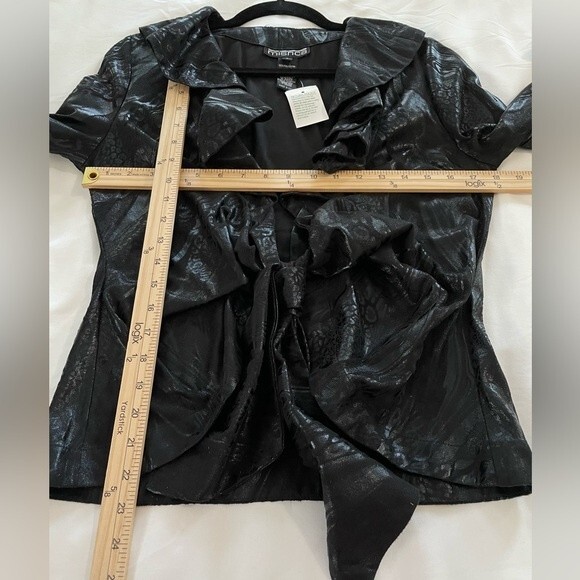 NWT MISHCA Tie Front Jacket Topper Black Tonal Animal Print Ruffle Size Small - Picture 3 of 6